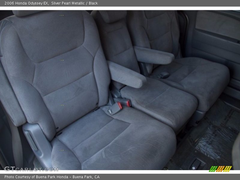 Silver Pearl Metallic / Black 2006 Honda Odyssey EX