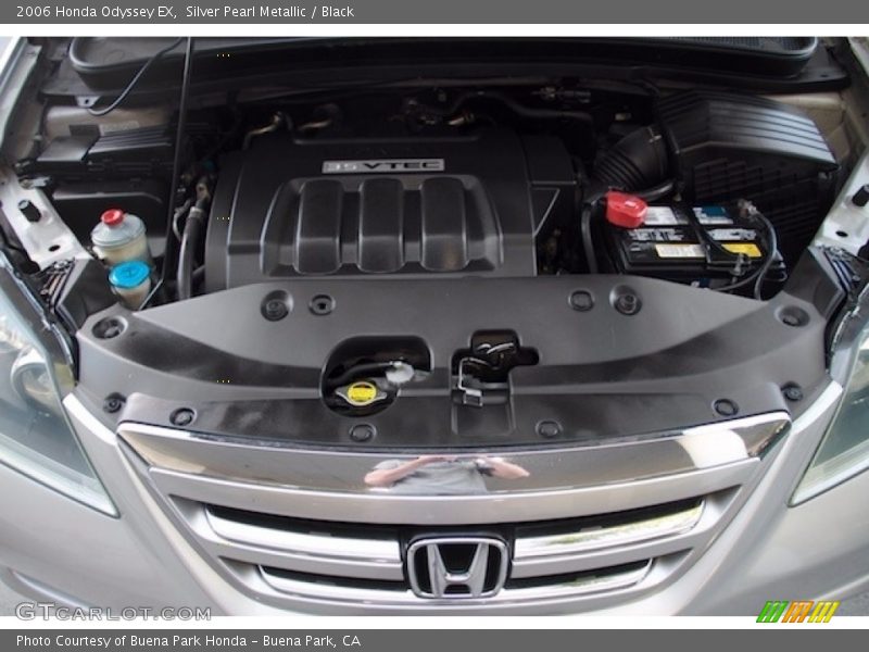 Silver Pearl Metallic / Black 2006 Honda Odyssey EX