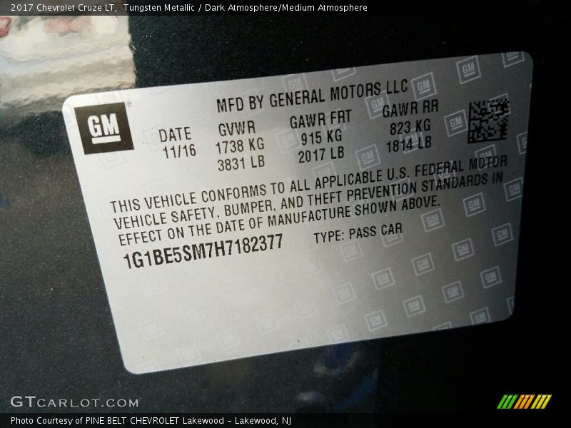 Tungsten Metallic / Dark Atmosphere/Medium Atmosphere 2017 Chevrolet Cruze LT