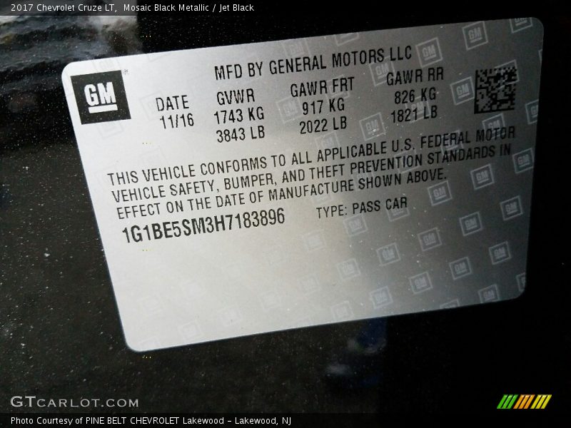 Mosaic Black Metallic / Jet Black 2017 Chevrolet Cruze LT
