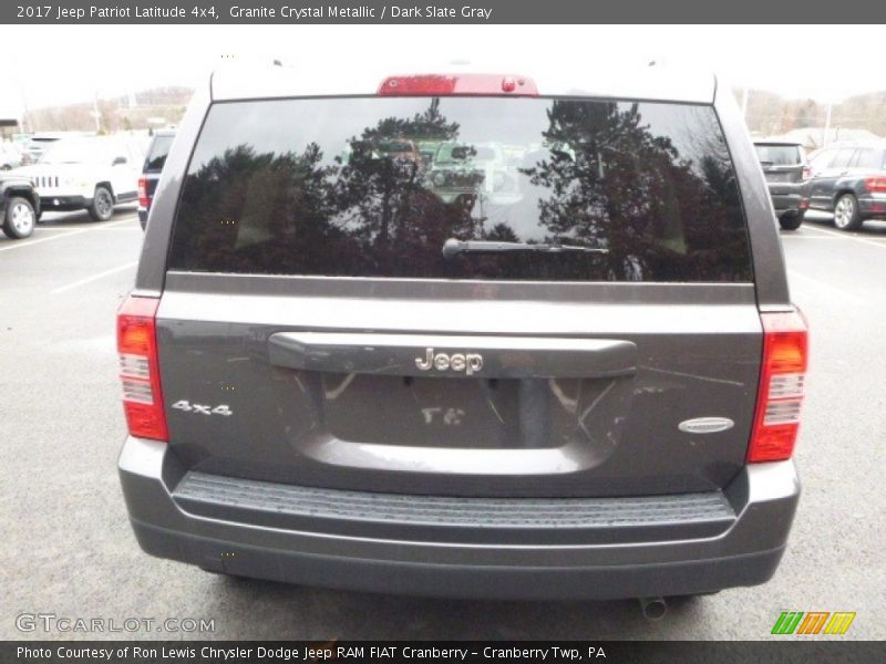Granite Crystal Metallic / Dark Slate Gray 2017 Jeep Patriot Latitude 4x4