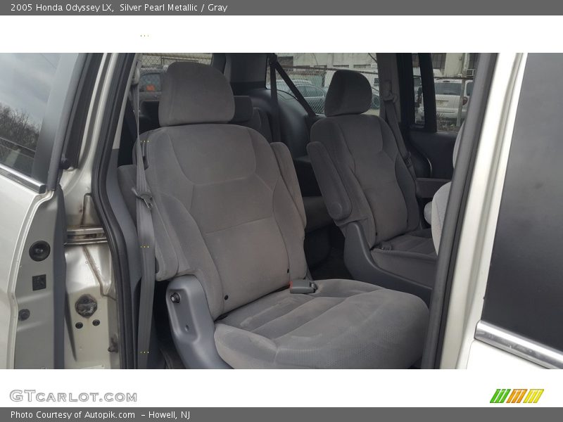 Silver Pearl Metallic / Gray 2005 Honda Odyssey LX