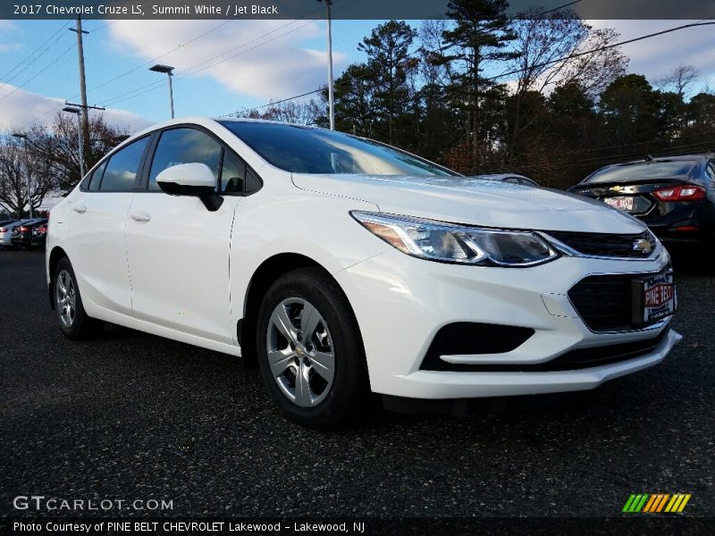 Summit White / Jet Black 2017 Chevrolet Cruze LS