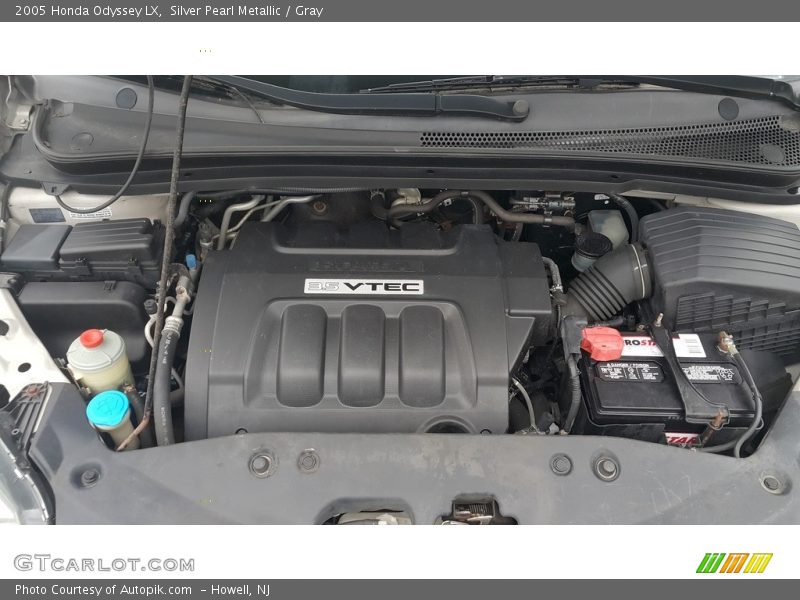 Silver Pearl Metallic / Gray 2005 Honda Odyssey LX