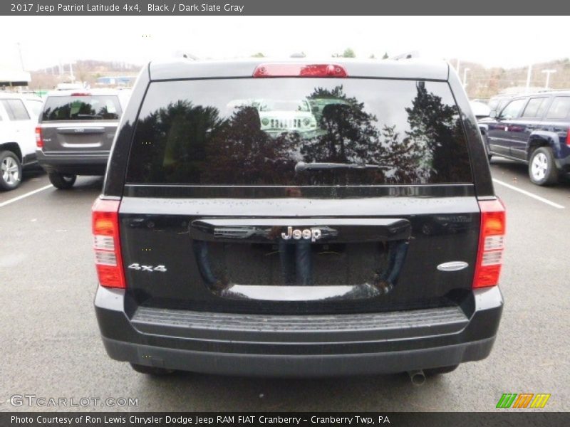 Black / Dark Slate Gray 2017 Jeep Patriot Latitude 4x4