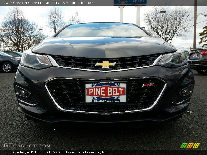 Nightfall Gray Metallic / Jet Black 2017 Chevrolet Cruze LT