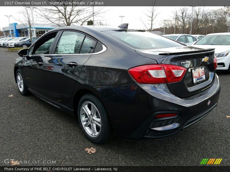 Nightfall Gray Metallic / Jet Black 2017 Chevrolet Cruze LT