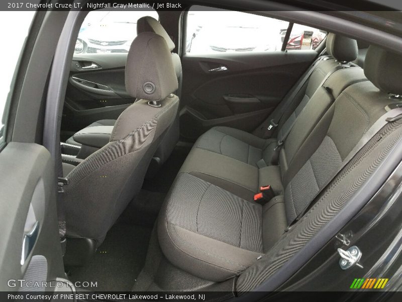 Nightfall Gray Metallic / Jet Black 2017 Chevrolet Cruze LT