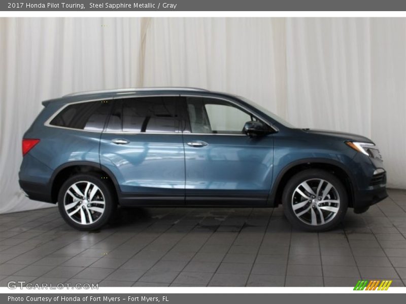 Steel Sapphire Metallic / Gray 2017 Honda Pilot Touring