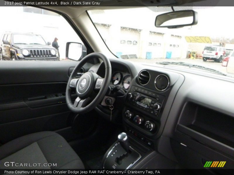 Black / Dark Slate Gray 2017 Jeep Patriot Latitude 4x4