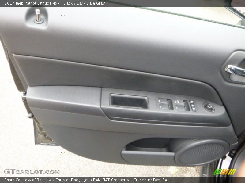 Black / Dark Slate Gray 2017 Jeep Patriot Latitude 4x4