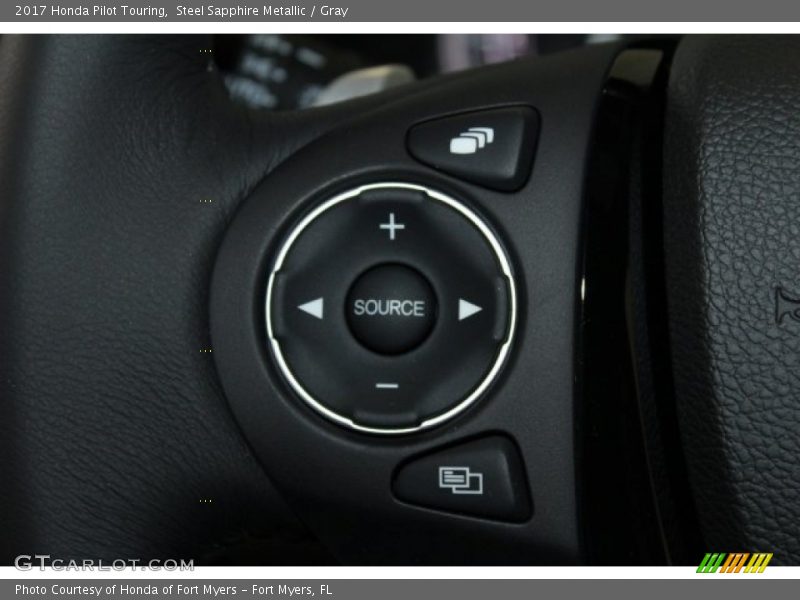 Controls of 2017 Pilot Touring