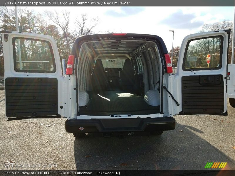 Summit White / Medium Pewter 2017 Chevrolet Express 3500 Cargo WT