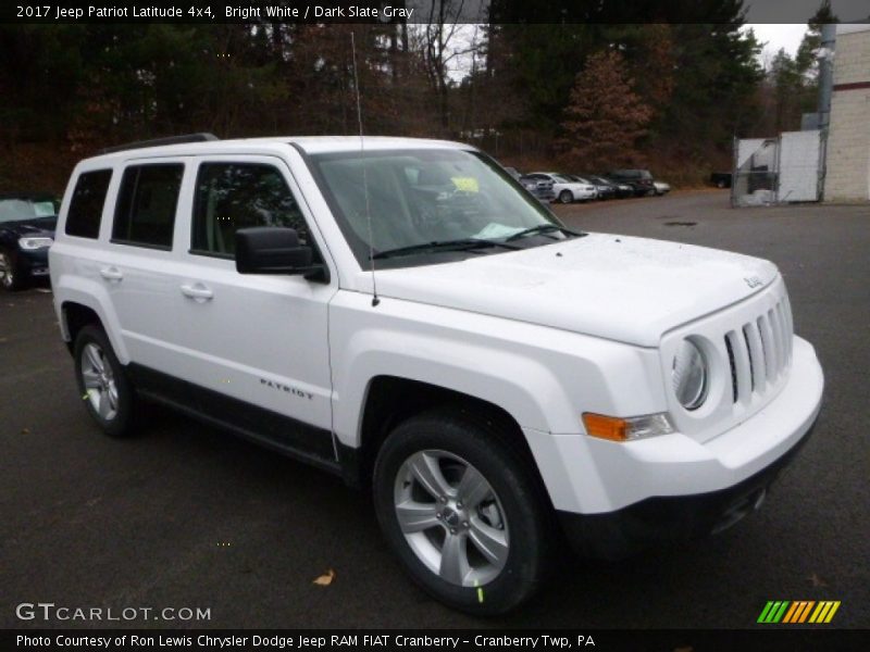 Bright White / Dark Slate Gray 2017 Jeep Patriot Latitude 4x4