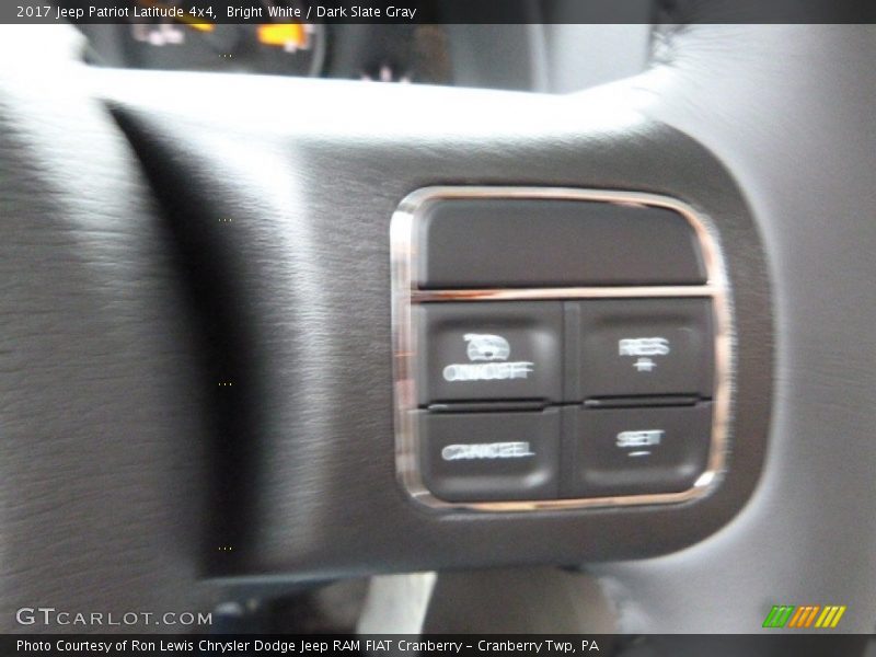 Bright White / Dark Slate Gray 2017 Jeep Patriot Latitude 4x4