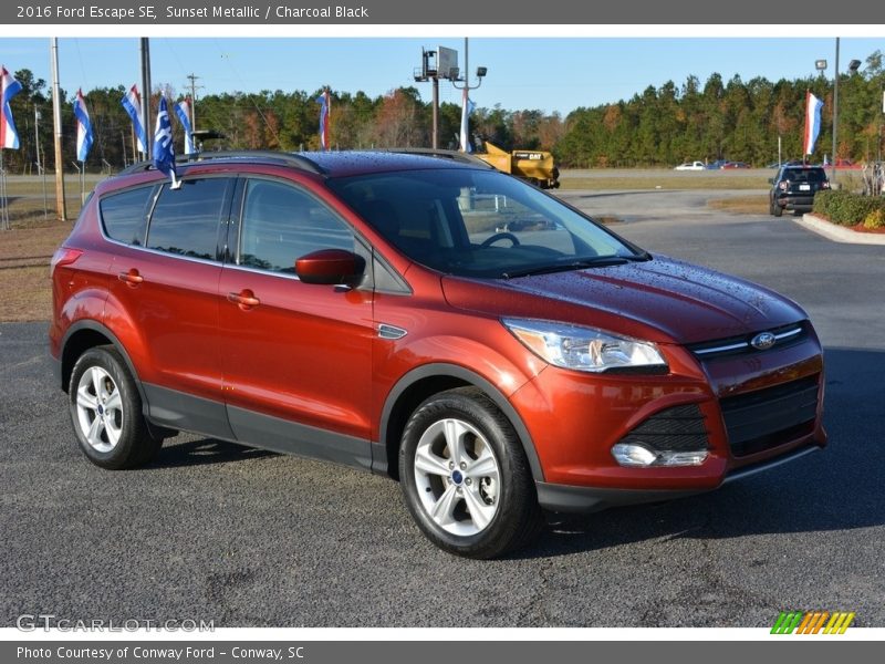 Sunset Metallic / Charcoal Black 2016 Ford Escape SE