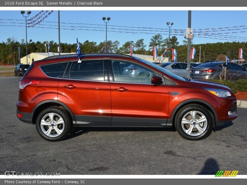 Sunset Metallic / Charcoal Black 2016 Ford Escape SE