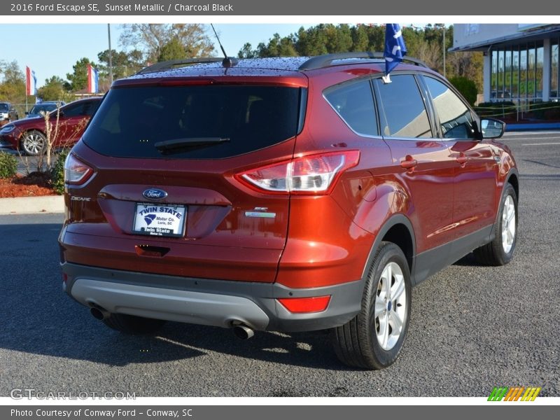 Sunset Metallic / Charcoal Black 2016 Ford Escape SE