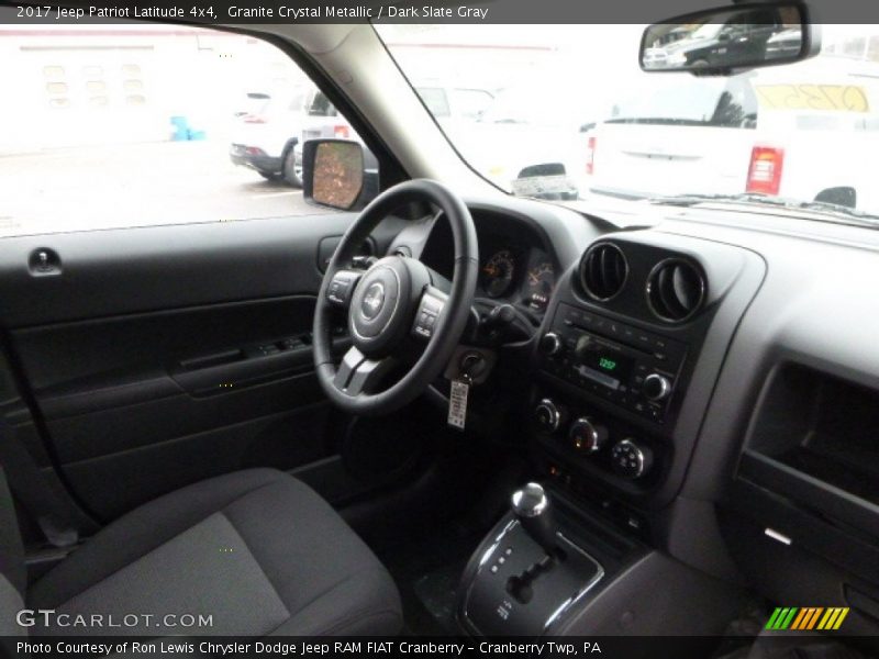 Granite Crystal Metallic / Dark Slate Gray 2017 Jeep Patriot Latitude 4x4