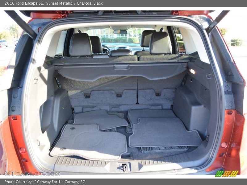 Sunset Metallic / Charcoal Black 2016 Ford Escape SE