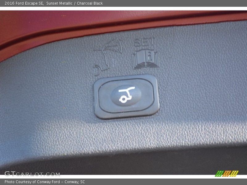 Sunset Metallic / Charcoal Black 2016 Ford Escape SE