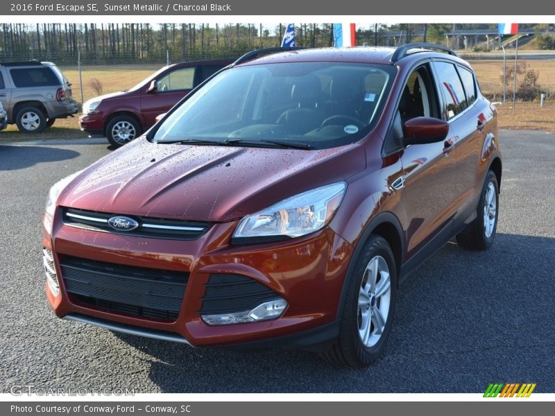 Sunset Metallic / Charcoal Black 2016 Ford Escape SE