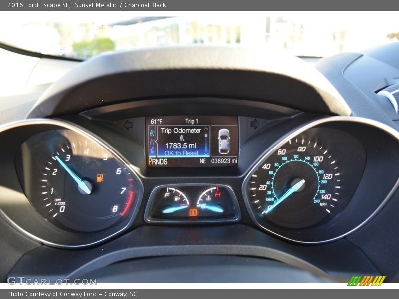 Sunset Metallic / Charcoal Black 2016 Ford Escape SE