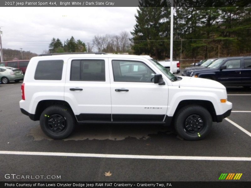Bright White / Dark Slate Gray 2017 Jeep Patriot Sport 4x4
