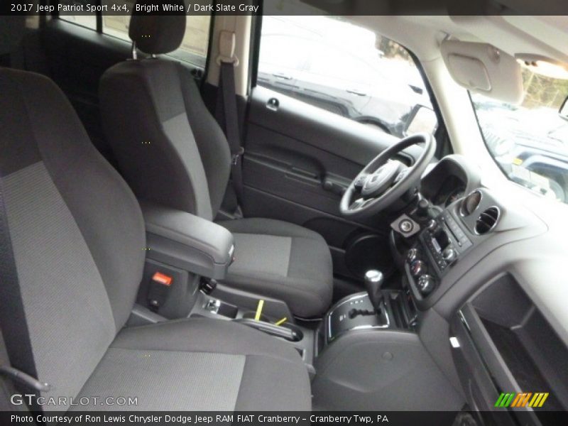 Bright White / Dark Slate Gray 2017 Jeep Patriot Sport 4x4