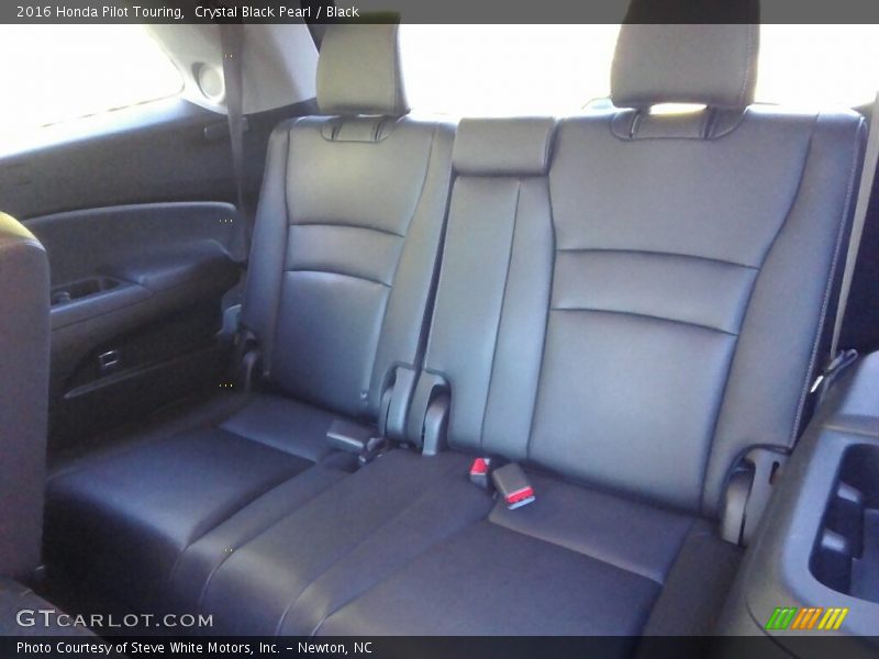 Crystal Black Pearl / Black 2016 Honda Pilot Touring