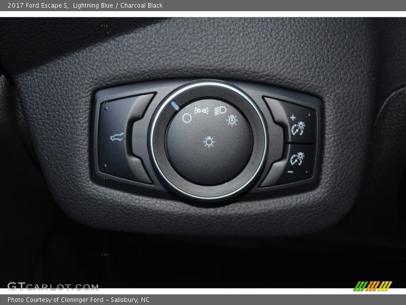 Lightning Blue / Charcoal Black 2017 Ford Escape S
