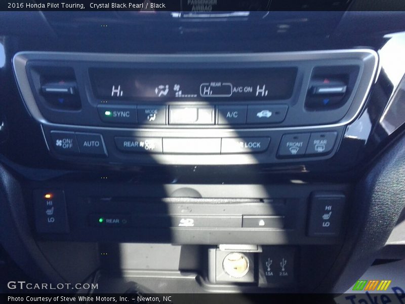 Crystal Black Pearl / Black 2016 Honda Pilot Touring