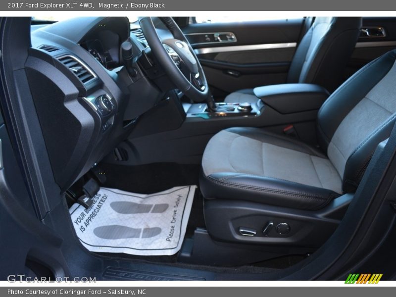 Magnetic / Ebony Black 2017 Ford Explorer XLT 4WD