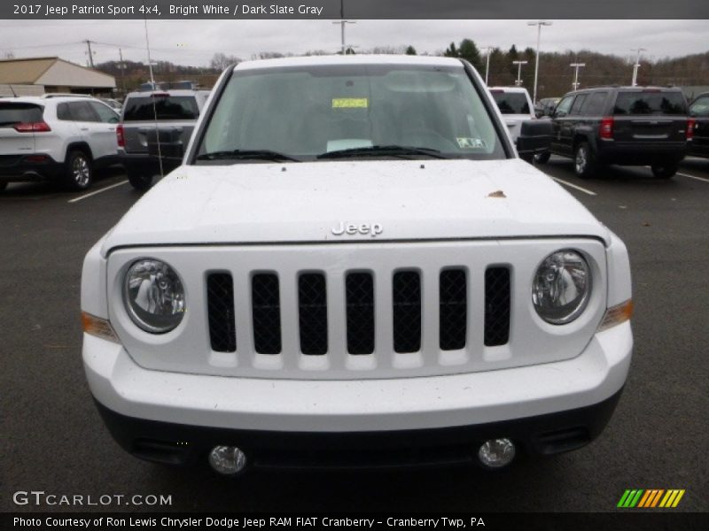 Bright White / Dark Slate Gray 2017 Jeep Patriot Sport 4x4