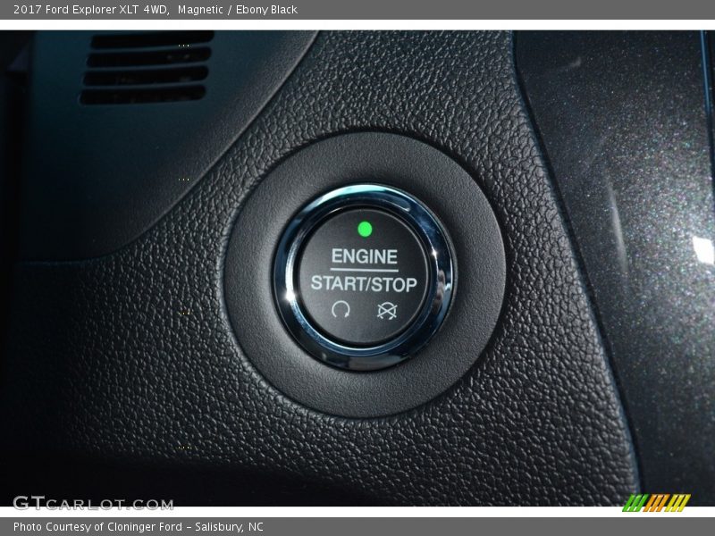 Magnetic / Ebony Black 2017 Ford Explorer XLT 4WD