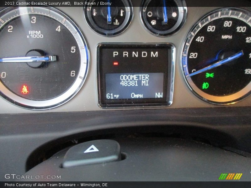 Black Raven / Ebony 2013 Cadillac Escalade Luxury AWD