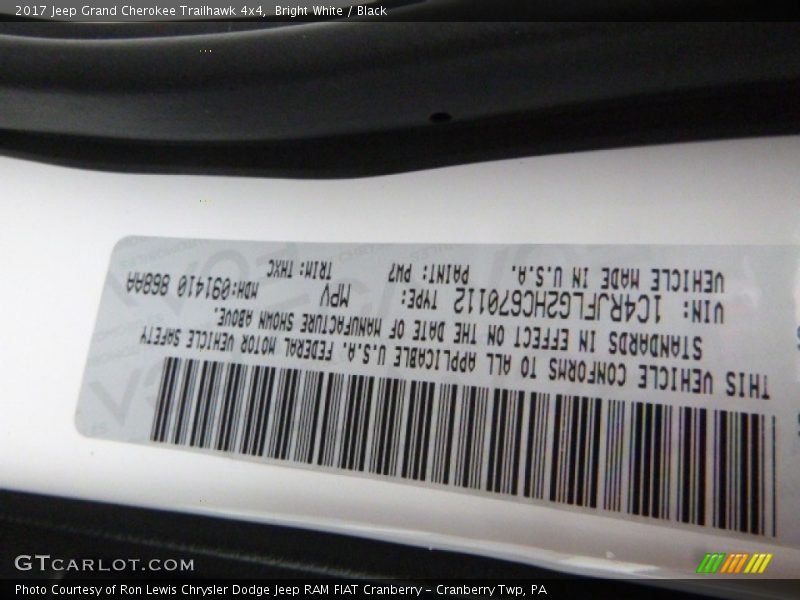 Bright White / Black 2017 Jeep Grand Cherokee Trailhawk 4x4