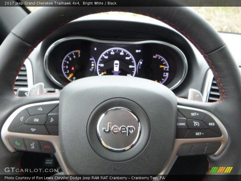 Bright White / Black 2017 Jeep Grand Cherokee Trailhawk 4x4