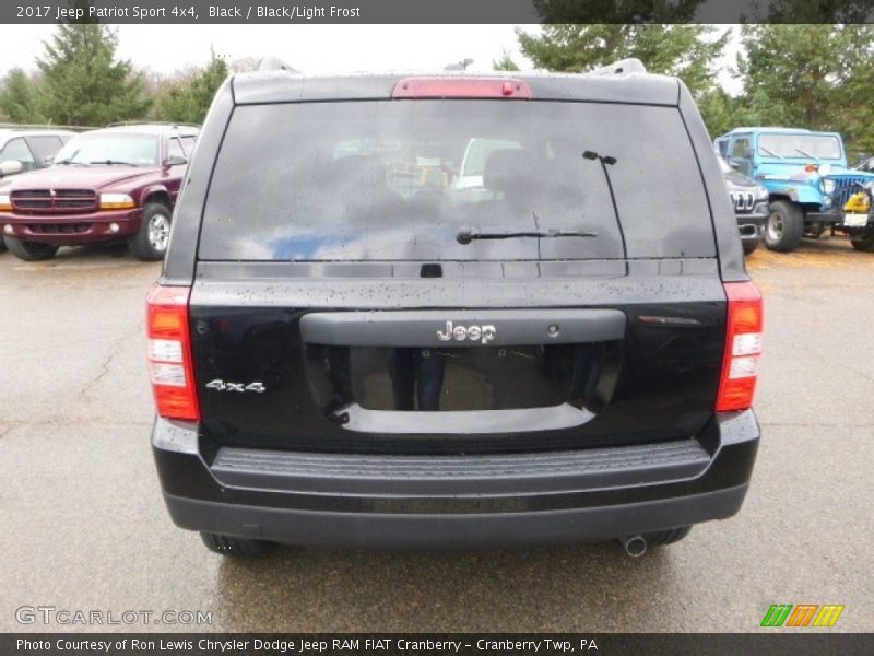Black / Black/Light Frost 2017 Jeep Patriot Sport 4x4