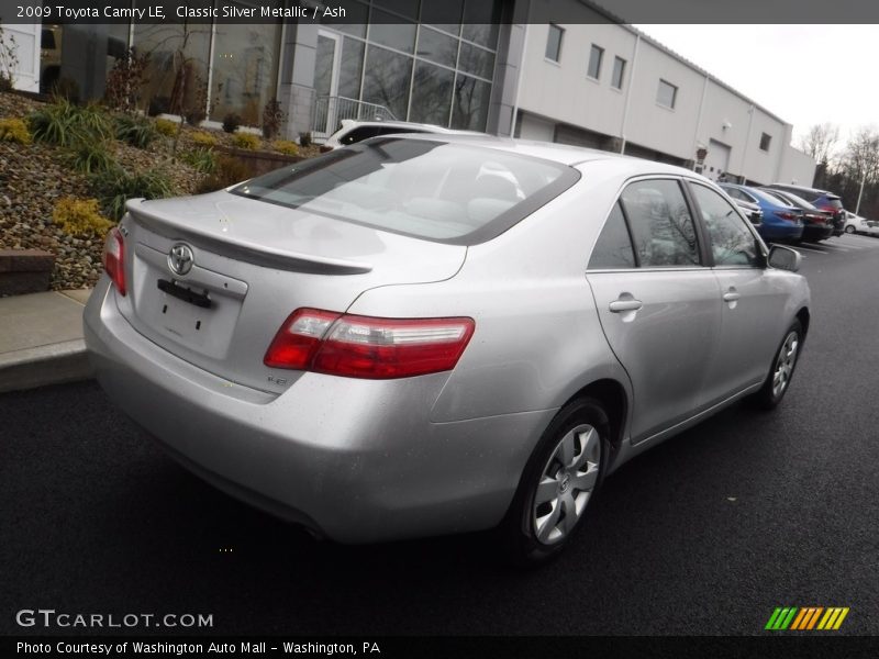 Classic Silver Metallic / Ash 2009 Toyota Camry LE