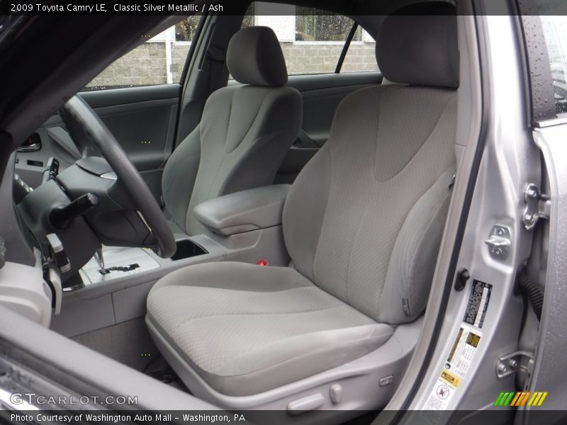Classic Silver Metallic / Ash 2009 Toyota Camry LE
