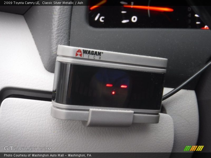 Classic Silver Metallic / Ash 2009 Toyota Camry LE