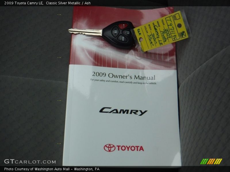 Classic Silver Metallic / Ash 2009 Toyota Camry LE