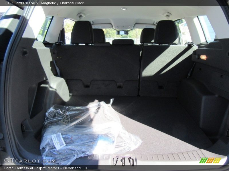 Magnetic / Charcoal Black 2017 Ford Escape S