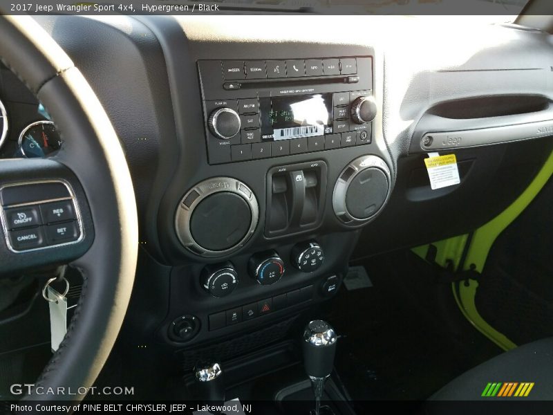 Hypergreen / Black 2017 Jeep Wrangler Sport 4x4