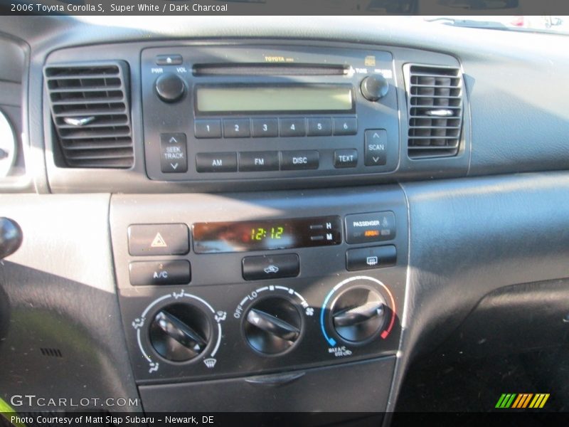 Super White / Dark Charcoal 2006 Toyota Corolla S
