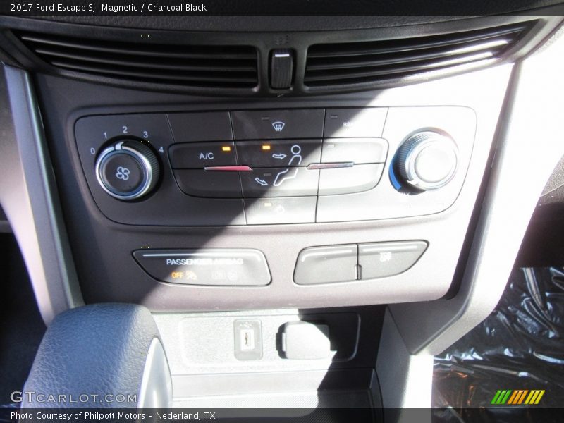 Magnetic / Charcoal Black 2017 Ford Escape S