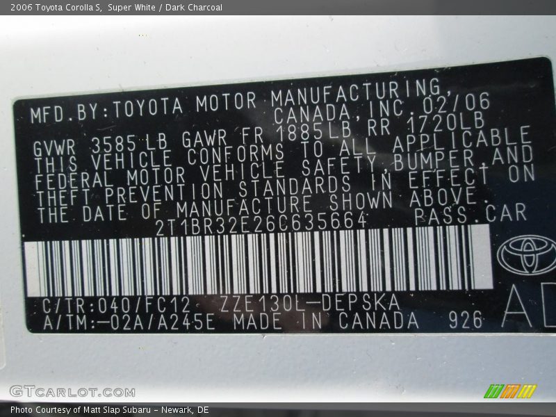Super White / Dark Charcoal 2006 Toyota Corolla S