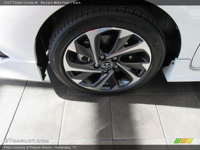 Blizzard White Pearl / Black 2017 Toyota Corolla iM