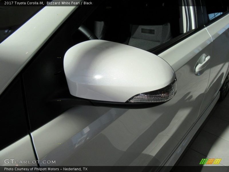 Blizzard White Pearl / Black 2017 Toyota Corolla iM